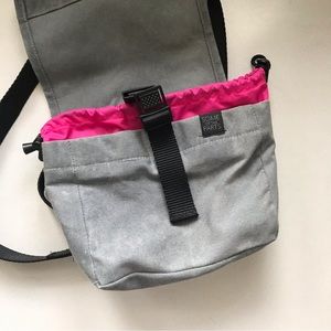 Some of the Parts Get Around bag in grey/pink